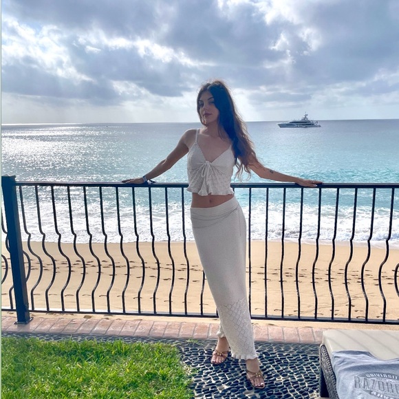 Crocheted Set- Beautiful Skirt & Top - Picture 3 of 4